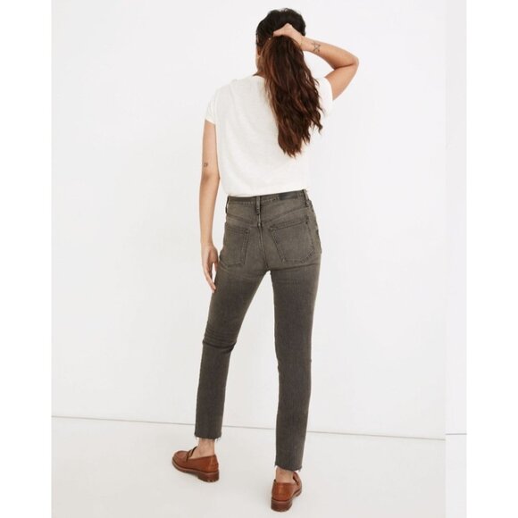 NEW Madewell Perfect Vintage Distressed Black Stretch Denim High-Rise Mom Jeans - Picture 3 of 14